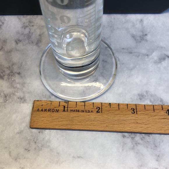 Beaker style vase - Picture 6 of 7